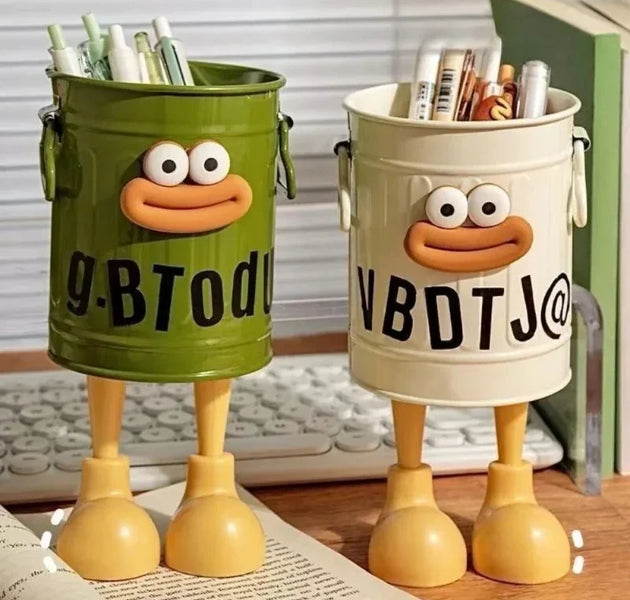 1 Pc cartoon pen holder, simple storage holder, for office storage, desk storage, home study storage (random letter stickers)